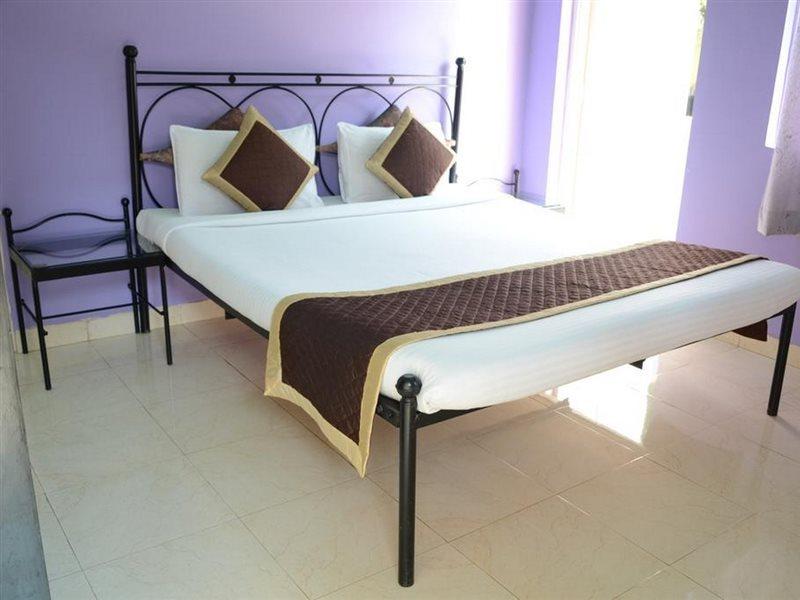 Libton Manor Hotel Кандолим Екстериор снимка