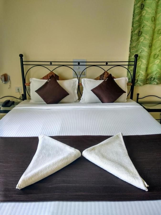 Libton Manor Hotel Кандолим Екстериор снимка